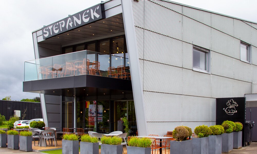 Stepanek 9337 1000x600px