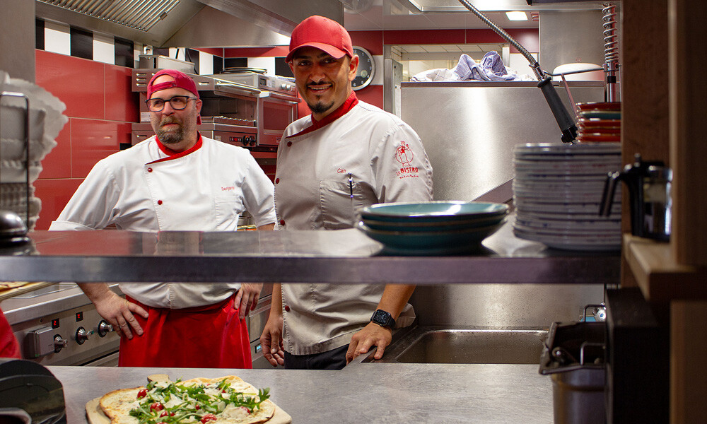 Le-Bistro 2023 8887 1000x600px