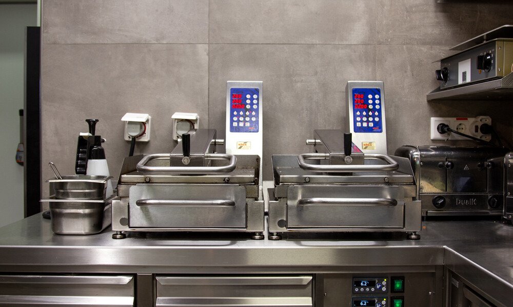 Stepanek 9298 1000x600px