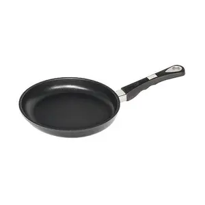Bratpfanne 24cm flach beschichtet H=4cm nicht induktionsfähig AMT Gastroguss