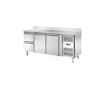 Kühltisch 417 l, mit 10 cm Aufkantung 2  1795 x 700 x 860/100 230 V / 0,30 kW Cookmax orange