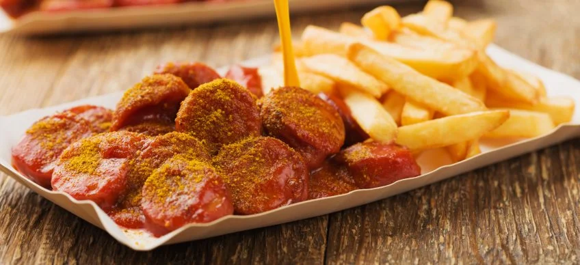 Currywurst &amp; Pommes